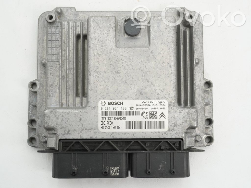 Peugeot 3008 II Engine control unit/module 
