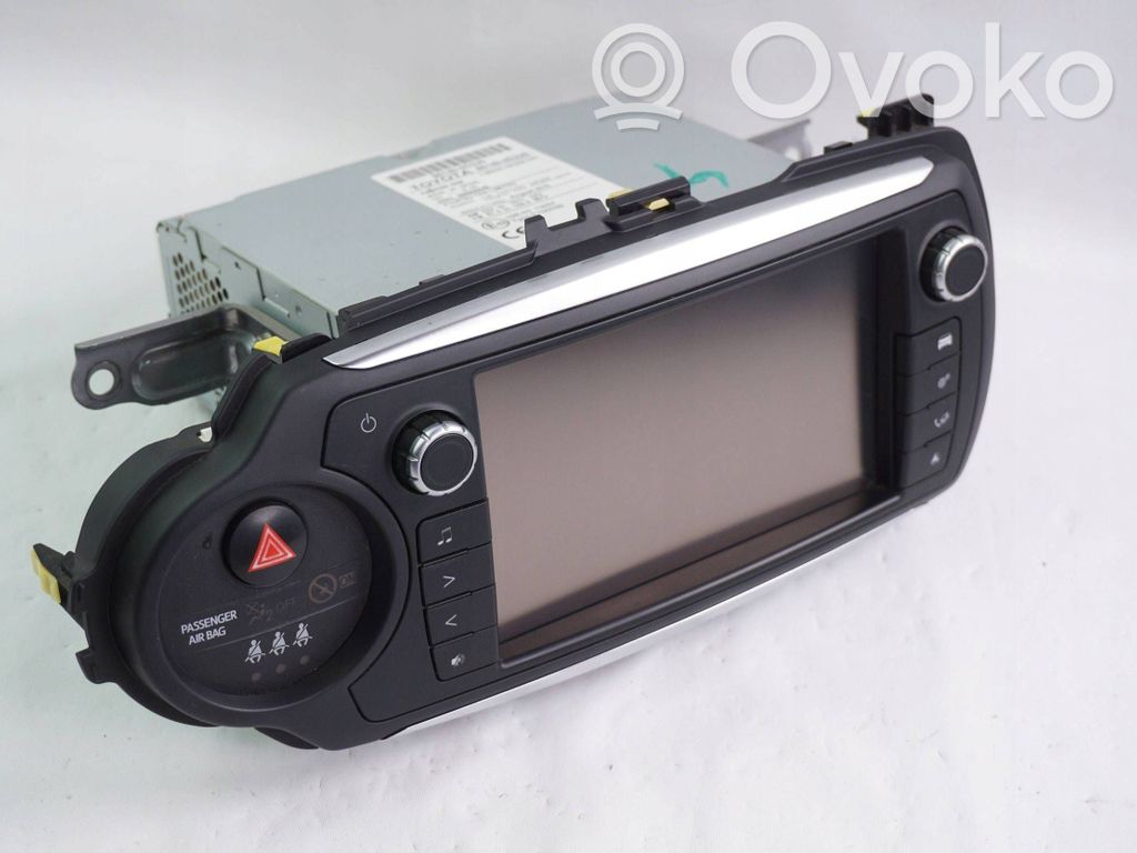 Toyota Yaris Radio/CD/DVD/GPS head unit 