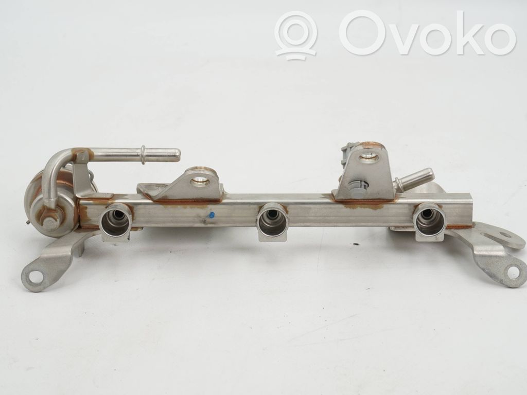 Renault Clio IV Fuel main line pipe 