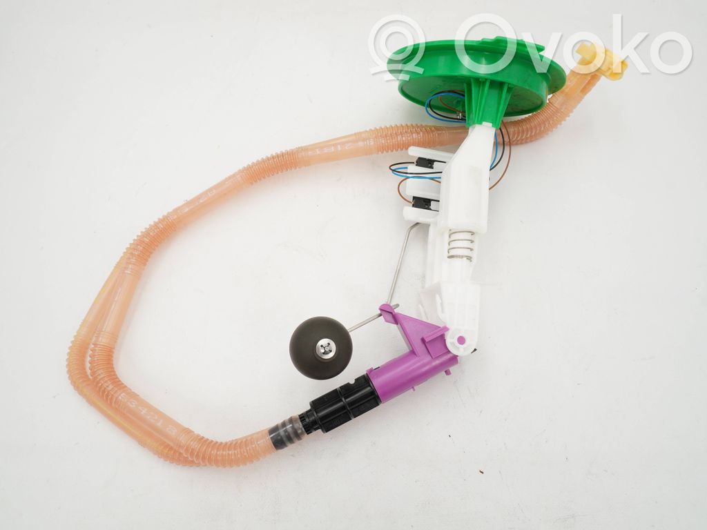 Volkswagen PASSAT B7 Fuel level sensor 
