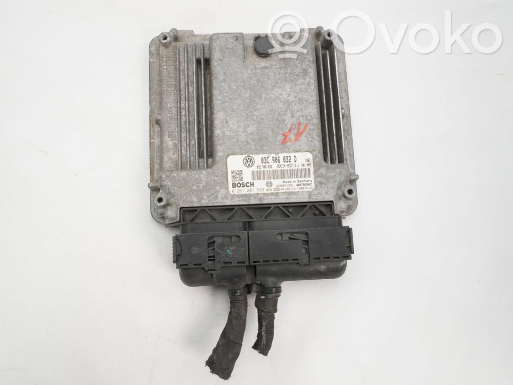 Volkswagen Golf V Engine control unit/module 
