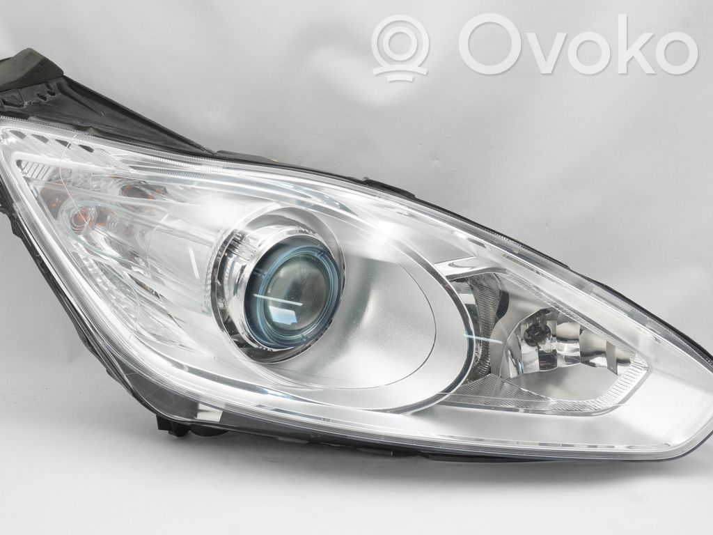 Ford C-MAX II Lampa przednia 