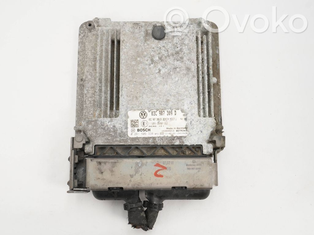 Volkswagen PASSAT B7 Engine control unit/module 