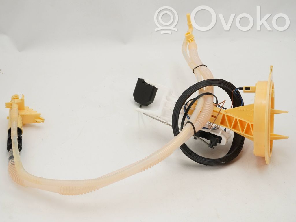 Volkswagen PASSAT B8 Fuel level sensor 