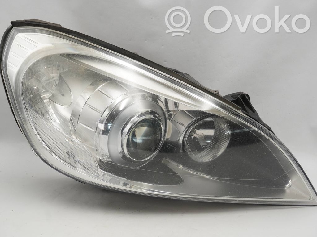 Volvo V60 Lampa przednia 