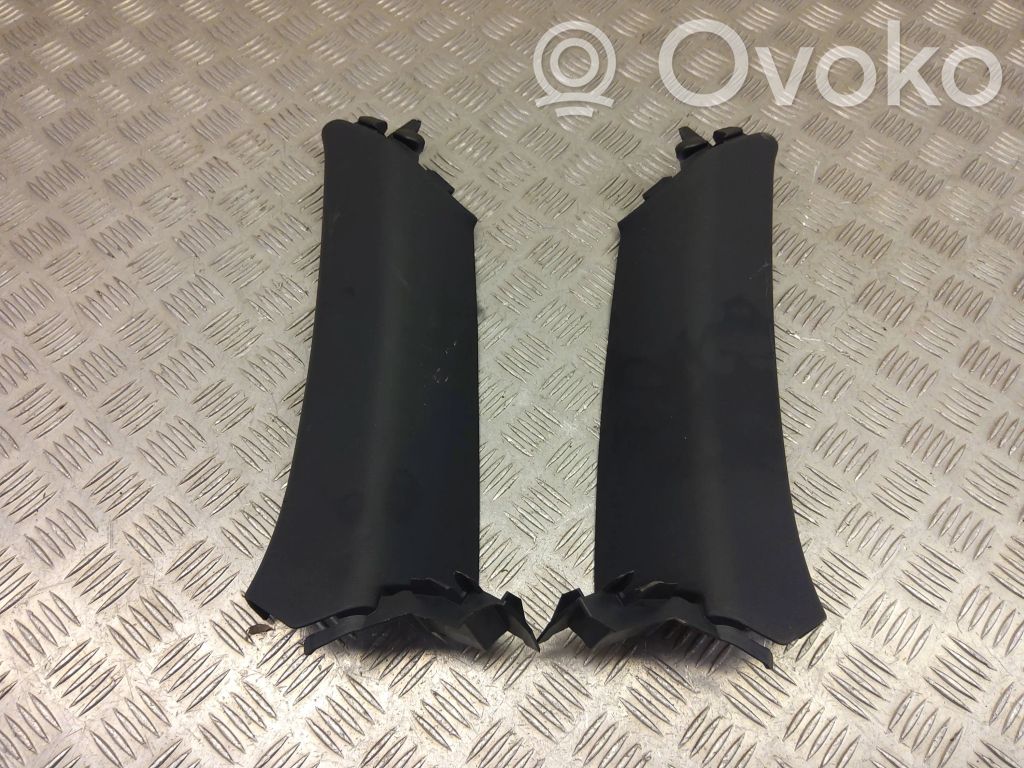 Audi Q3 8U Rivestimento montante (C) 