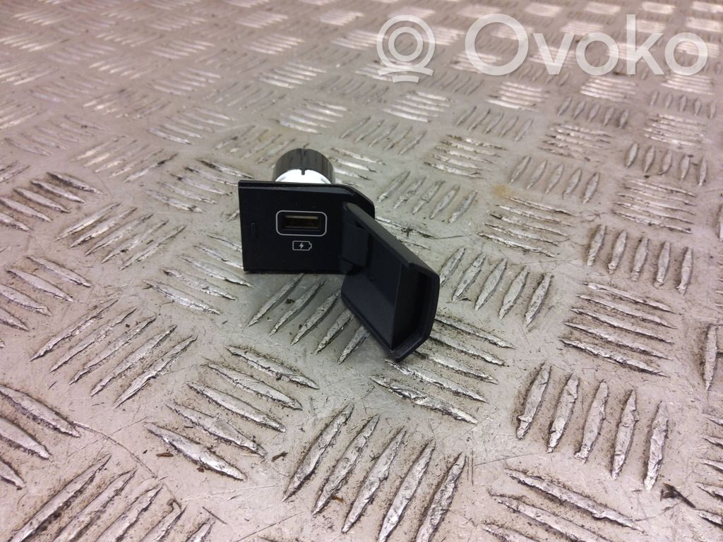 KIA Niro USB socket connector 
