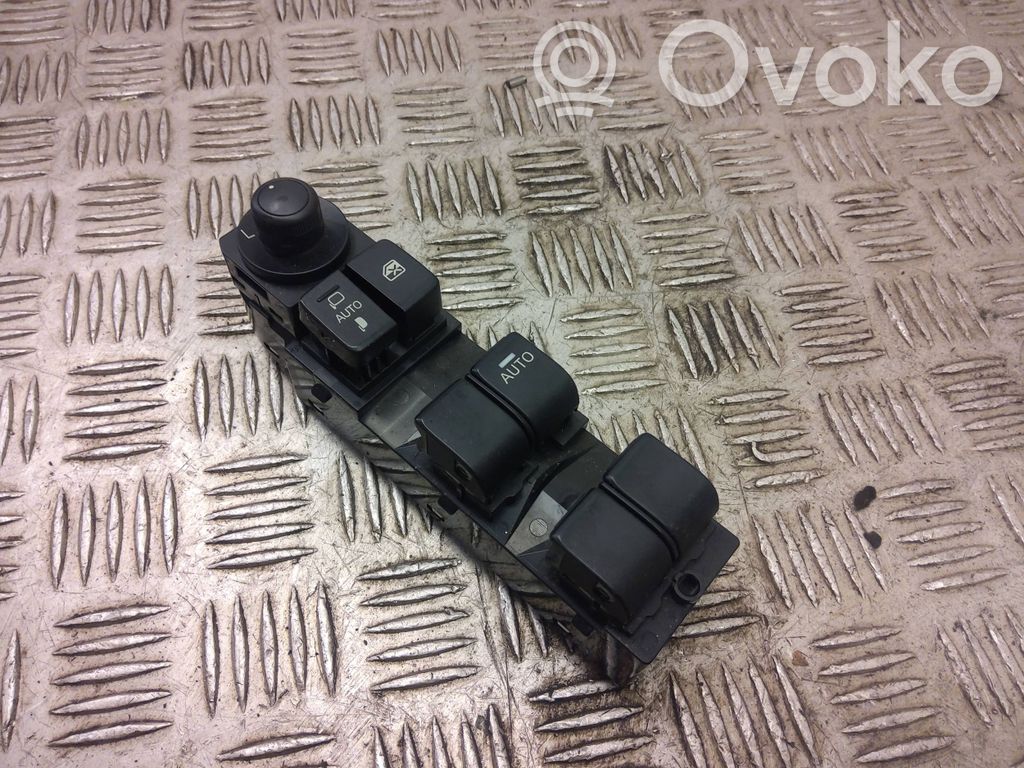 Mazda CX-3 Electric window control switch 