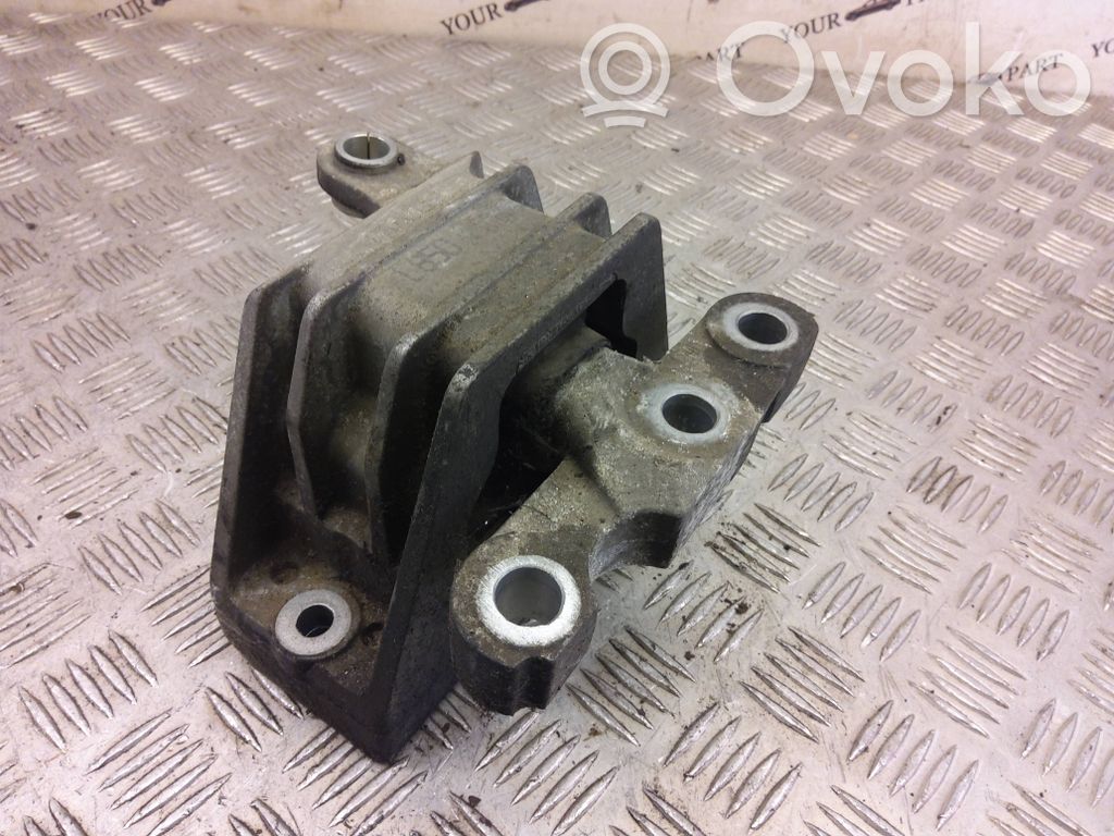 Saab 9-3 Ver2 Engine mount bracket 