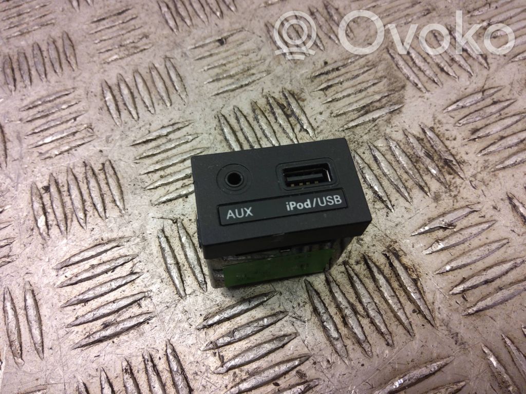 Enchufe conector USB   3Z5004X,961203Z5004X,VFKC1106200412