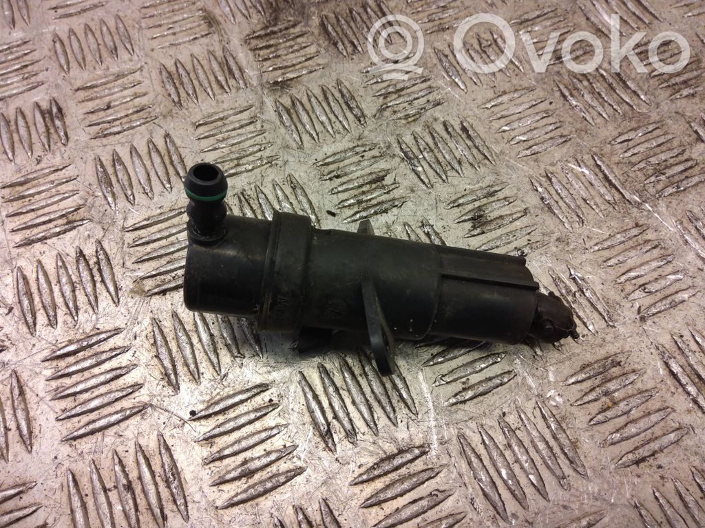Headlight washer spray nozzle   150207,04212