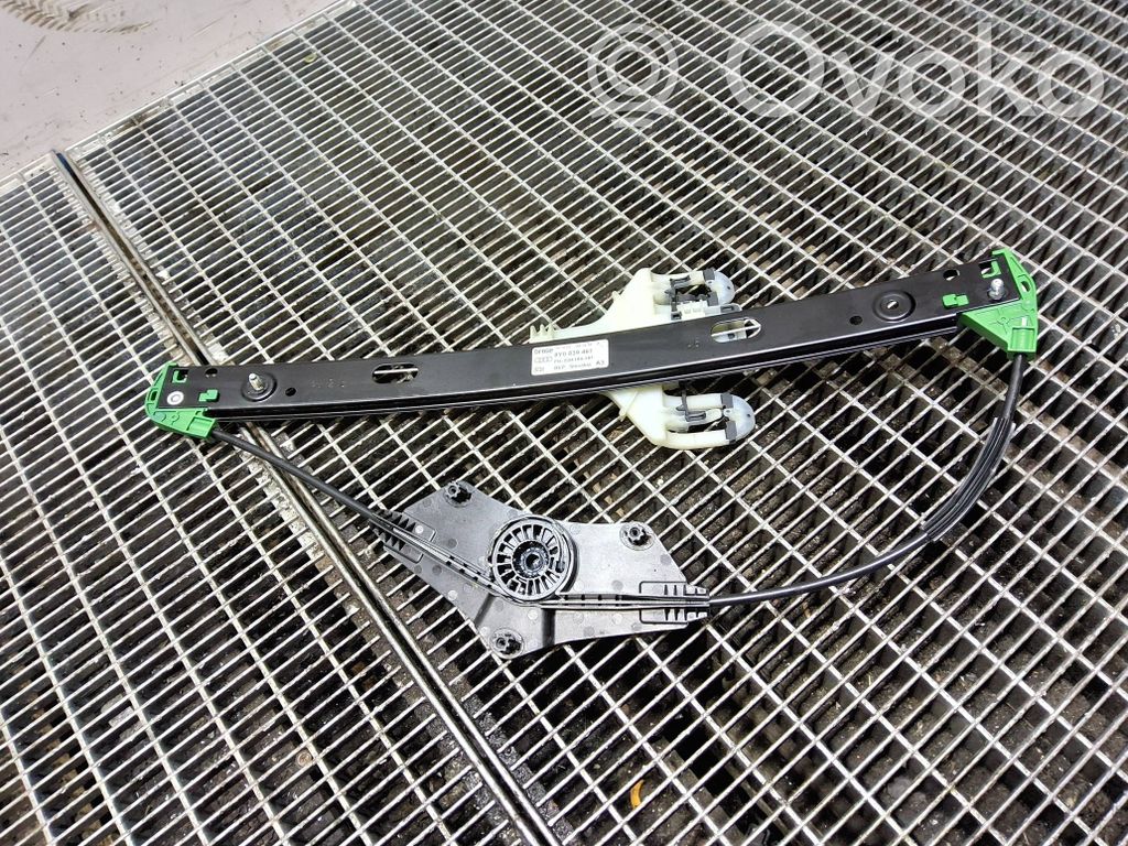 Audi A3 8Y Mechanizm podnoszenia szyby tylnej bez silnika 