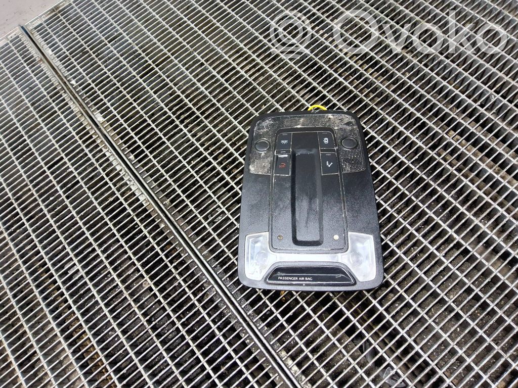 Audi A3 8Y Światło fotela przedniego 