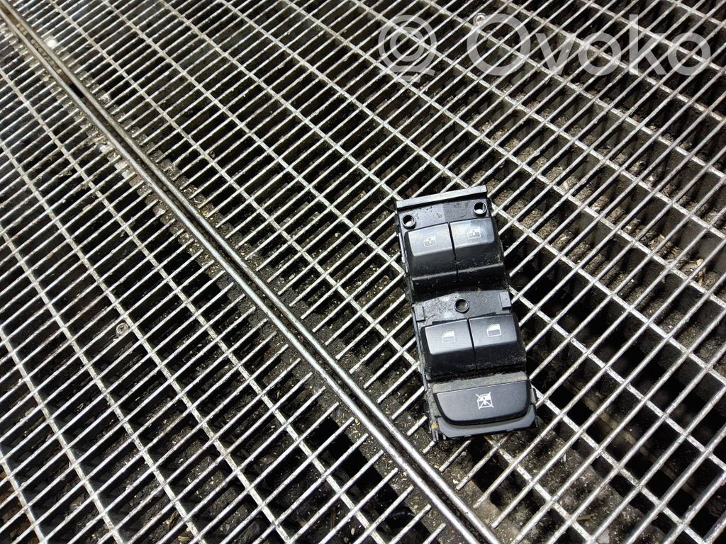 KIA Xceed Interruptor del elevalunas eléctrico 