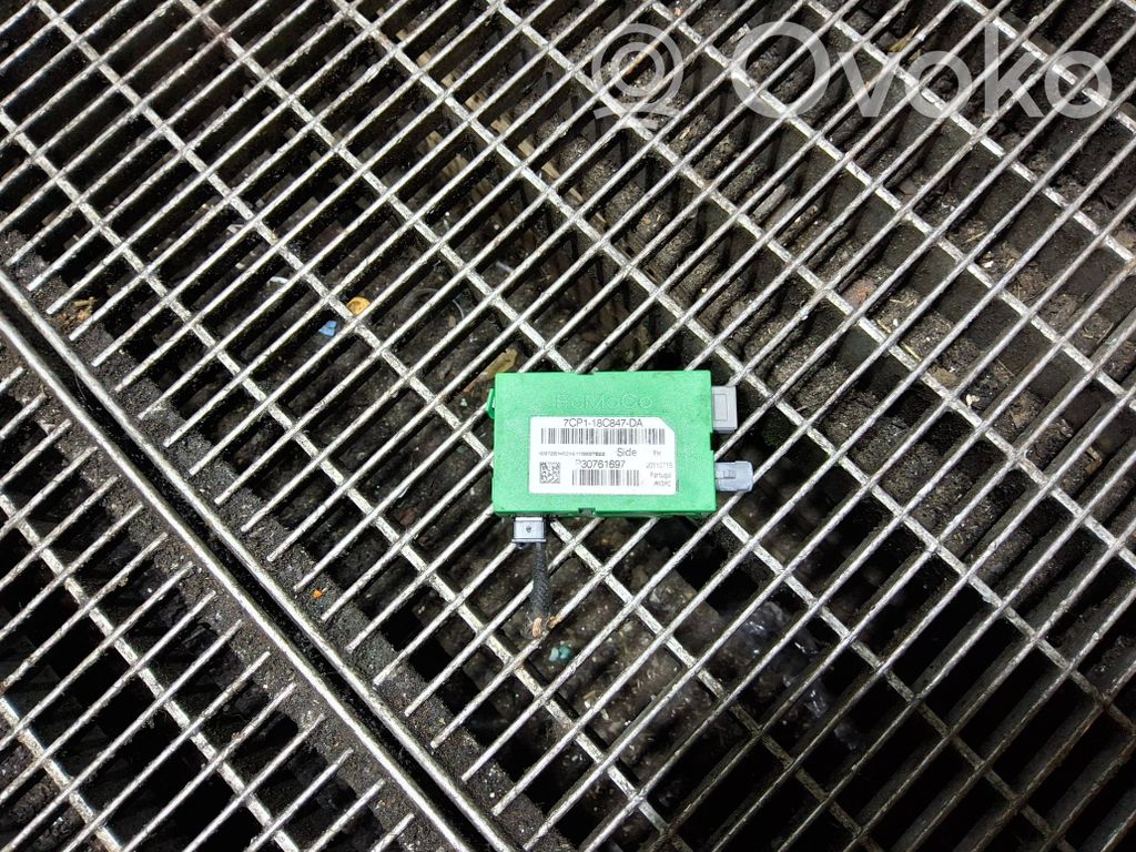 Antenos stiprintuvas   7CP118C847DA,P30761697