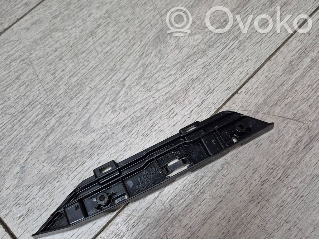 BMW 2 F45 Uchwyt / Mocowanie zderzaka przedniego 