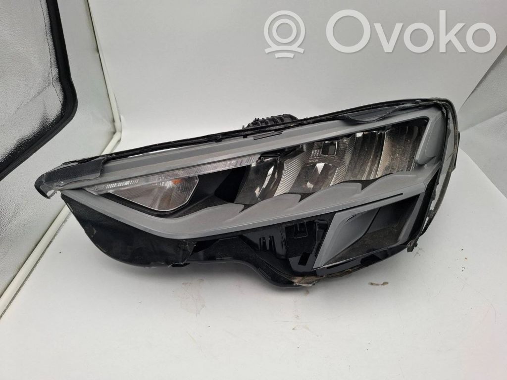Audi A3 8Y Headlight/headlamp 