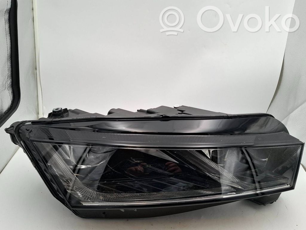 Skoda Octavia Mk4 Scheinwerfer 
