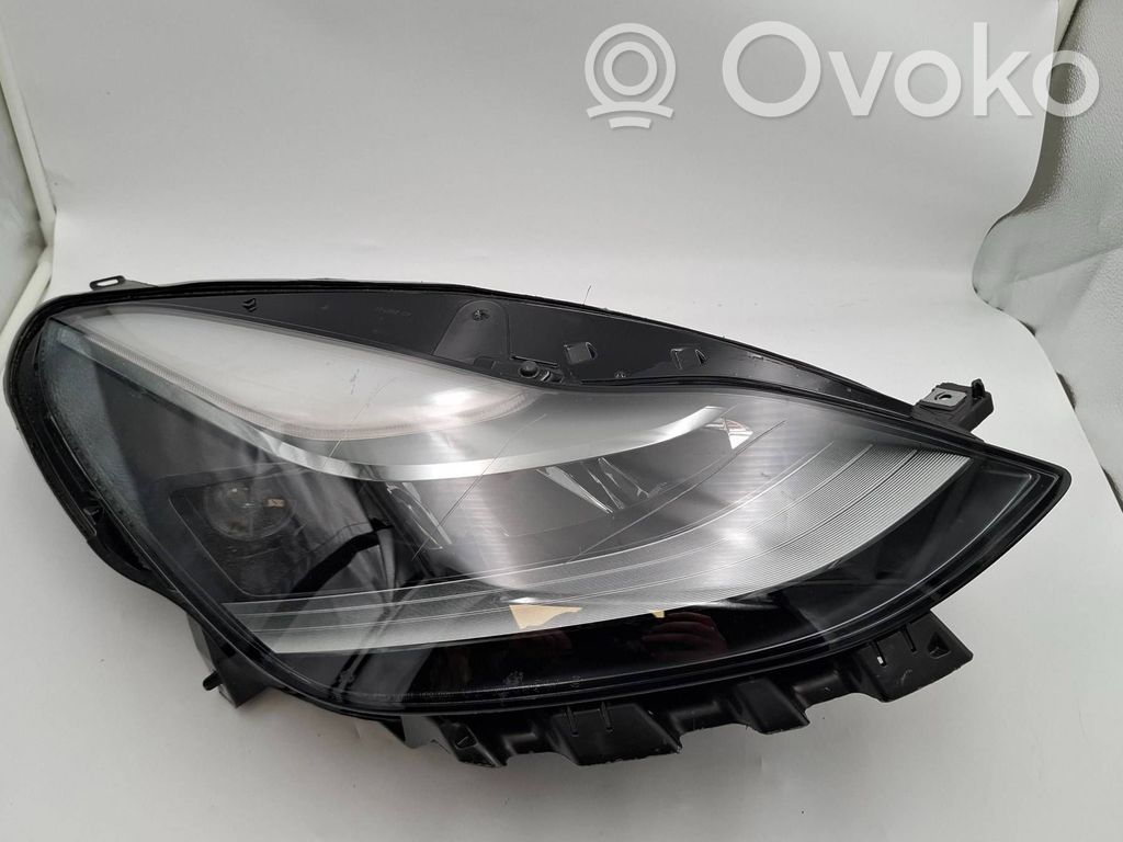 Tesla Model Y Headlight/headlamp 