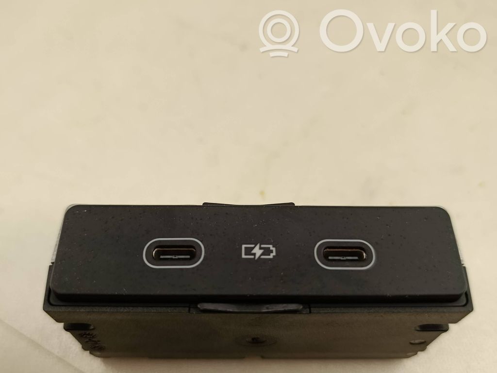 Porsche Macan (95C) Enchufe conector USB 