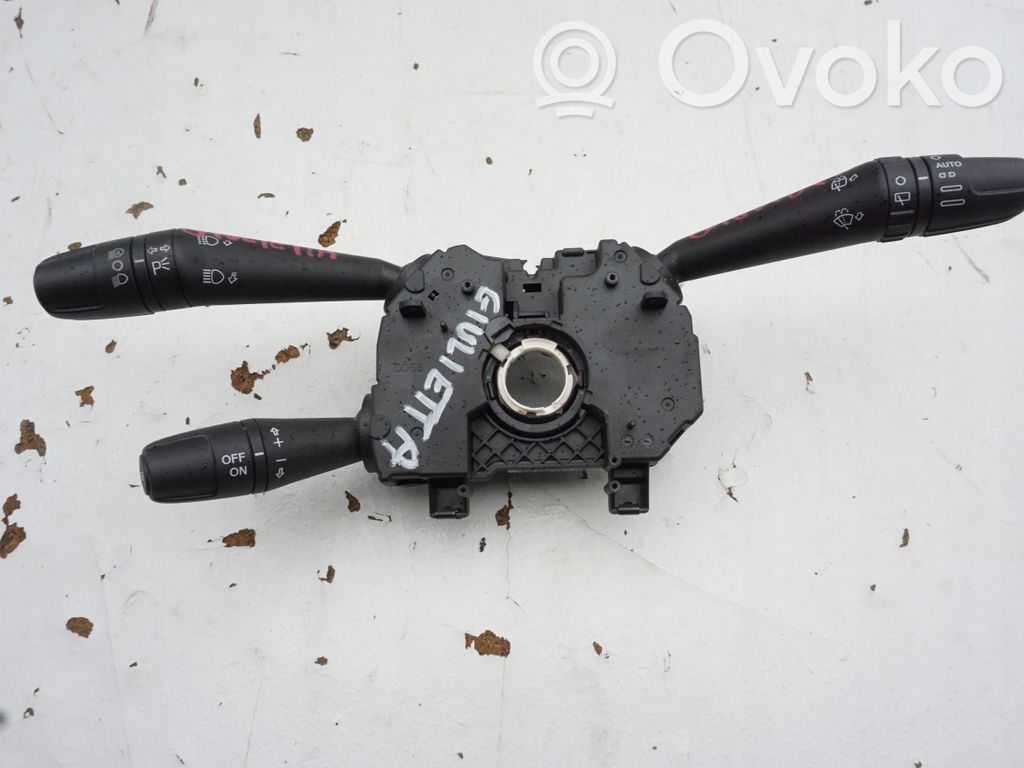 Alfa Romeo Giulietta Interruptor/palanca de limpiador de luz de giro 