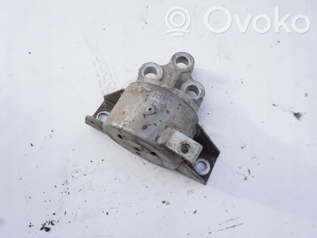 Opel Corsa D Engine mount bracket 