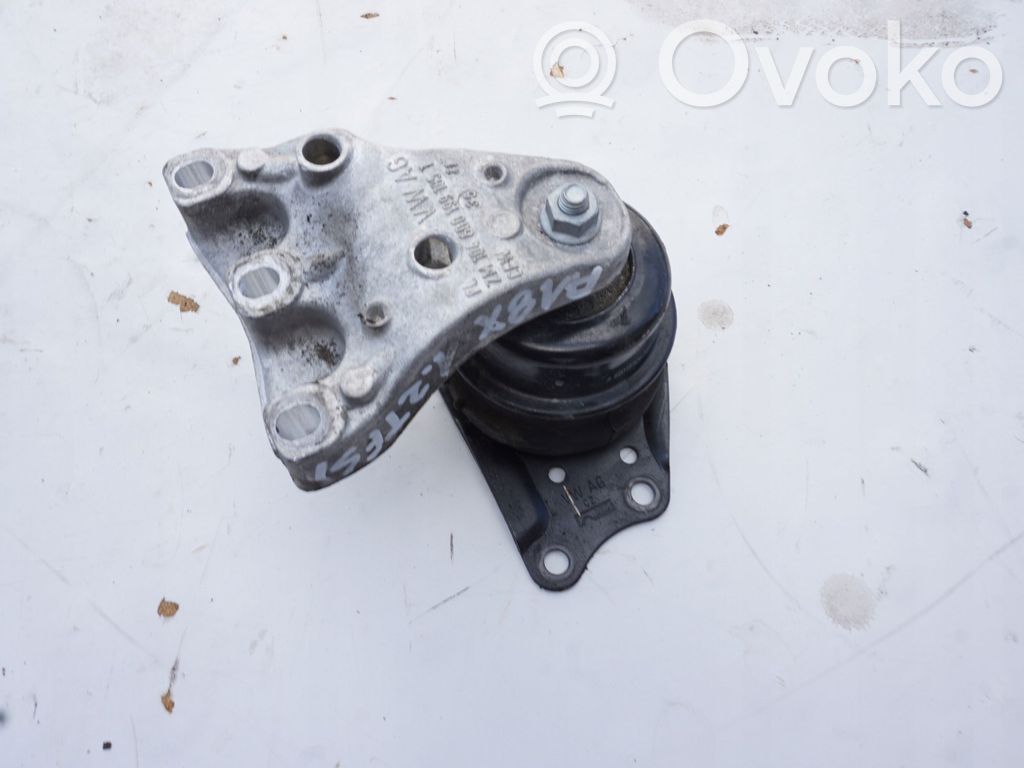 Engine mount bracket   APAPODUSZKA