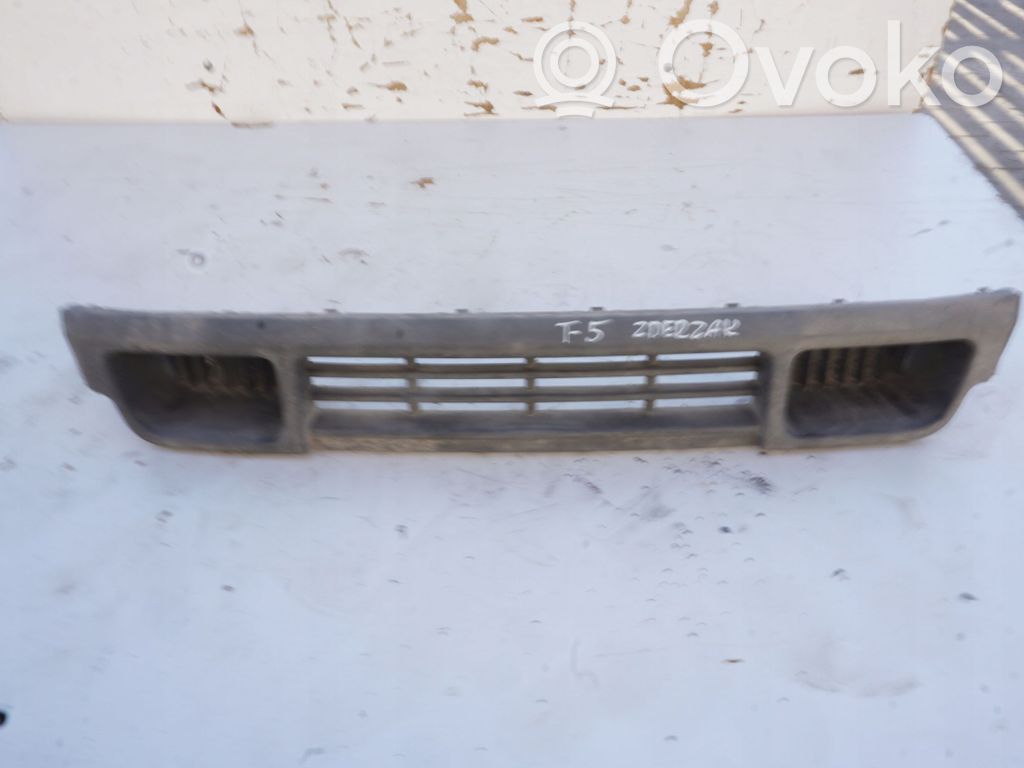 Volkswagen Transporter - Caravelle T5 Kratka dolna zderzaka przedniego 