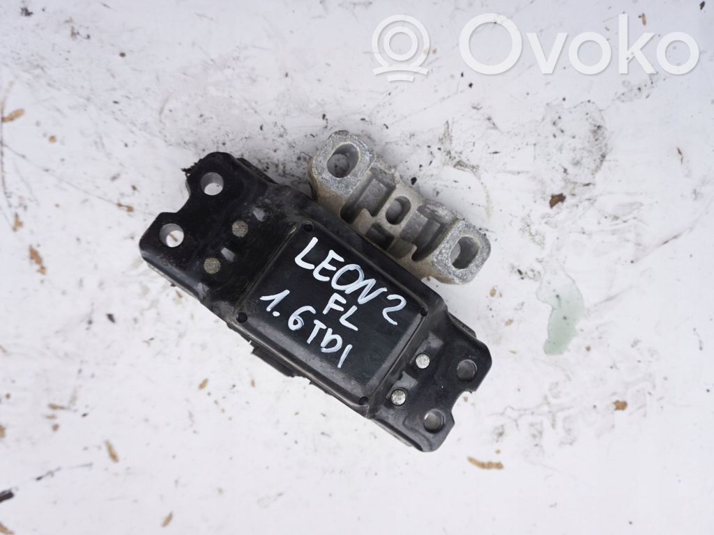 Seat Leon (1P) Engine mount bracket 