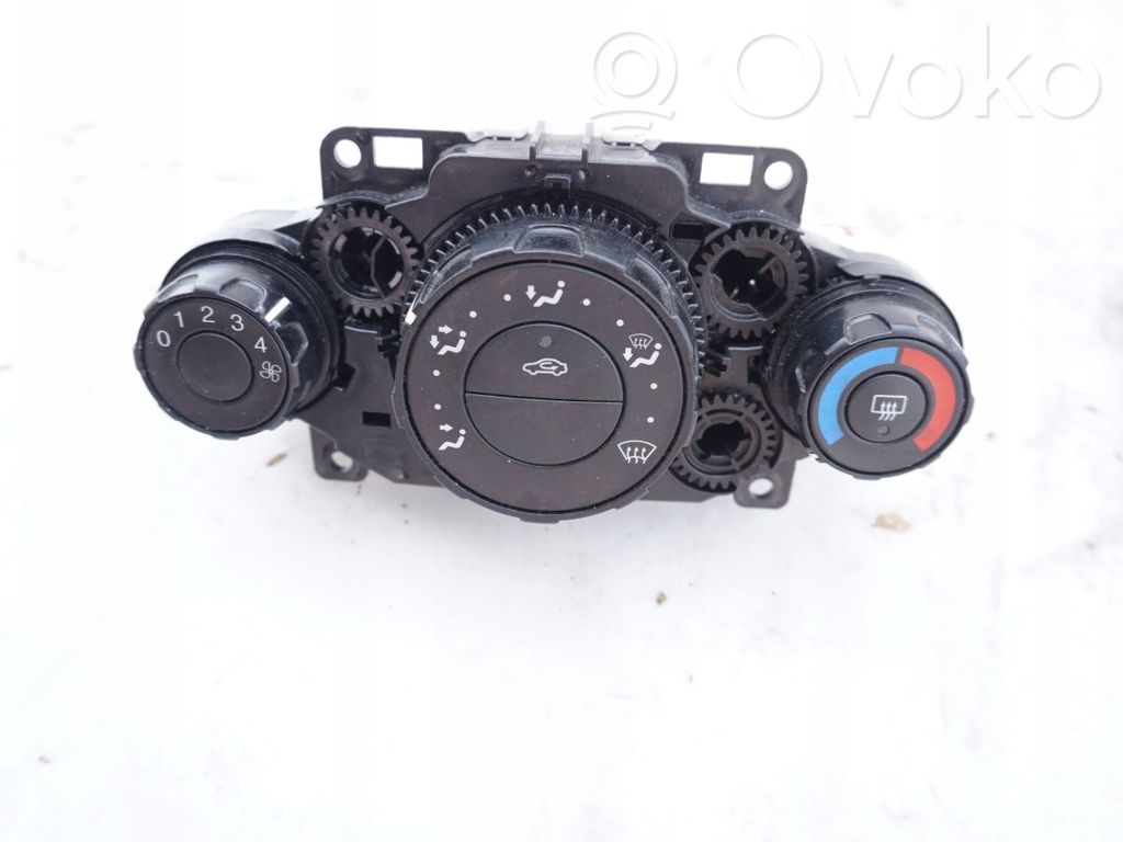 Ford Fiesta Climate control unit 