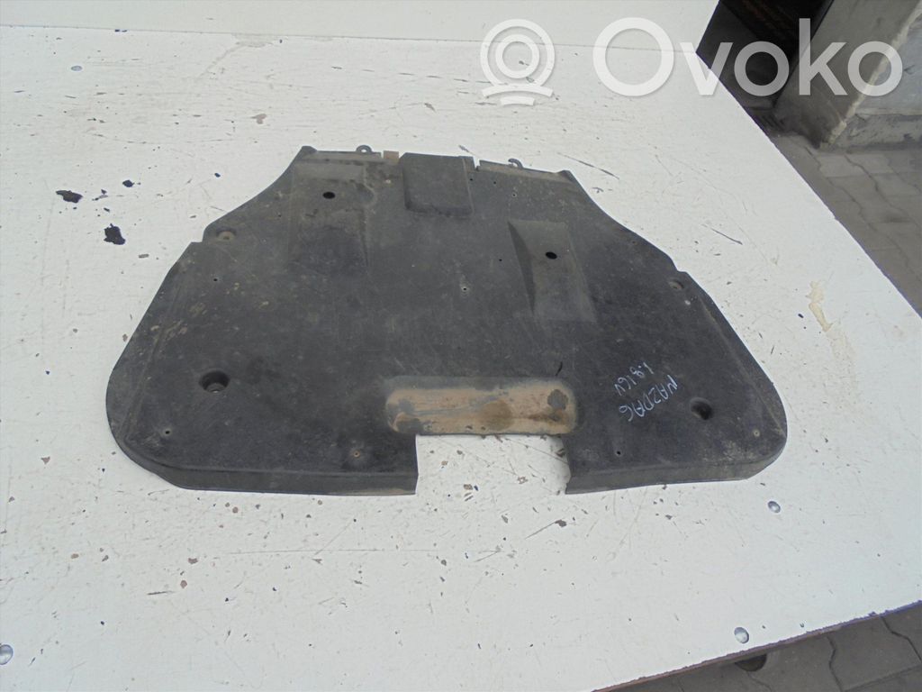 Engine splash shield/under tray   STREFAOSONA
