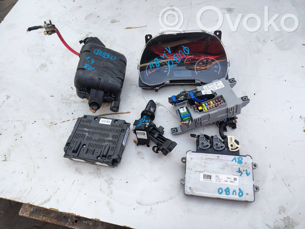 Fiat Qubo Unité de commande, module ECU de moteur 