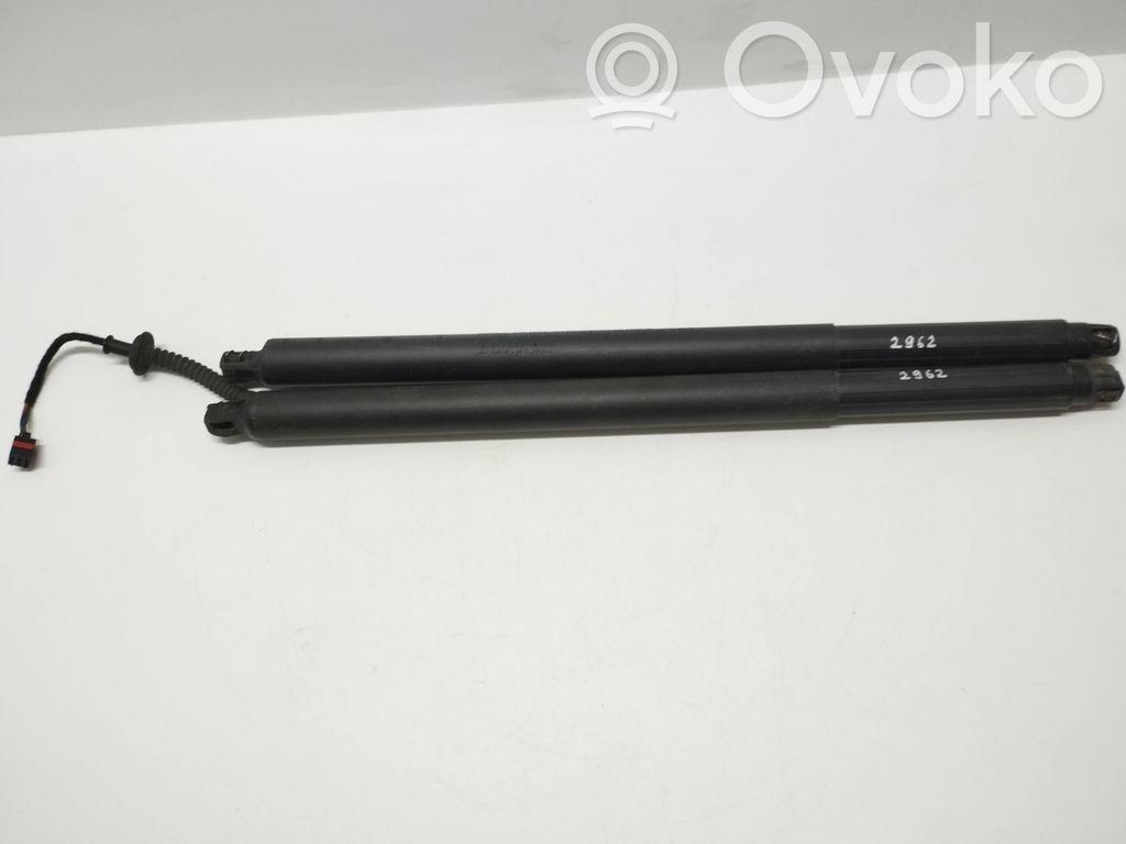 KIA Ceed Tailgate strut 