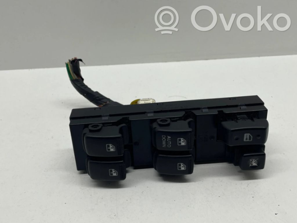 Hyundai Tucson JM Electric window control switch 