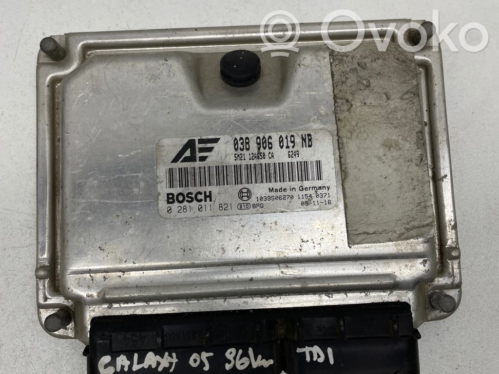 Engine control unit/module   038906019NB,0281011821,5M2112A650CA