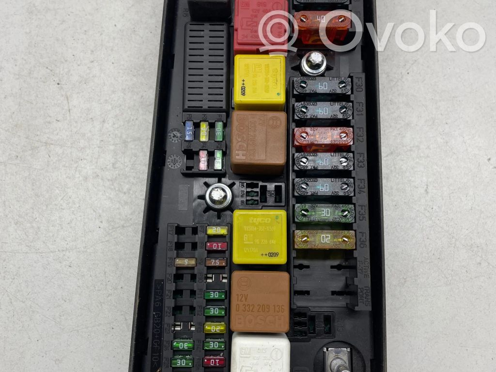 Opel Vectra C Fuse module 