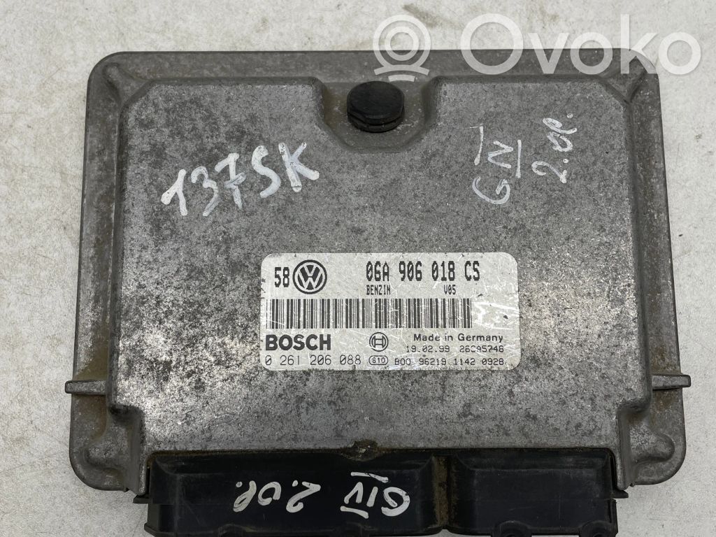 Volkswagen Golf IV Engine control unit/module 