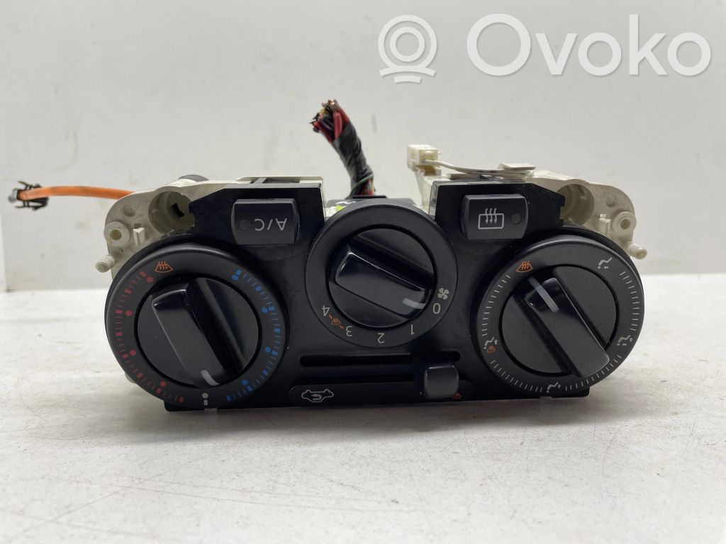 Nissan Note (E11) Climate control unit 