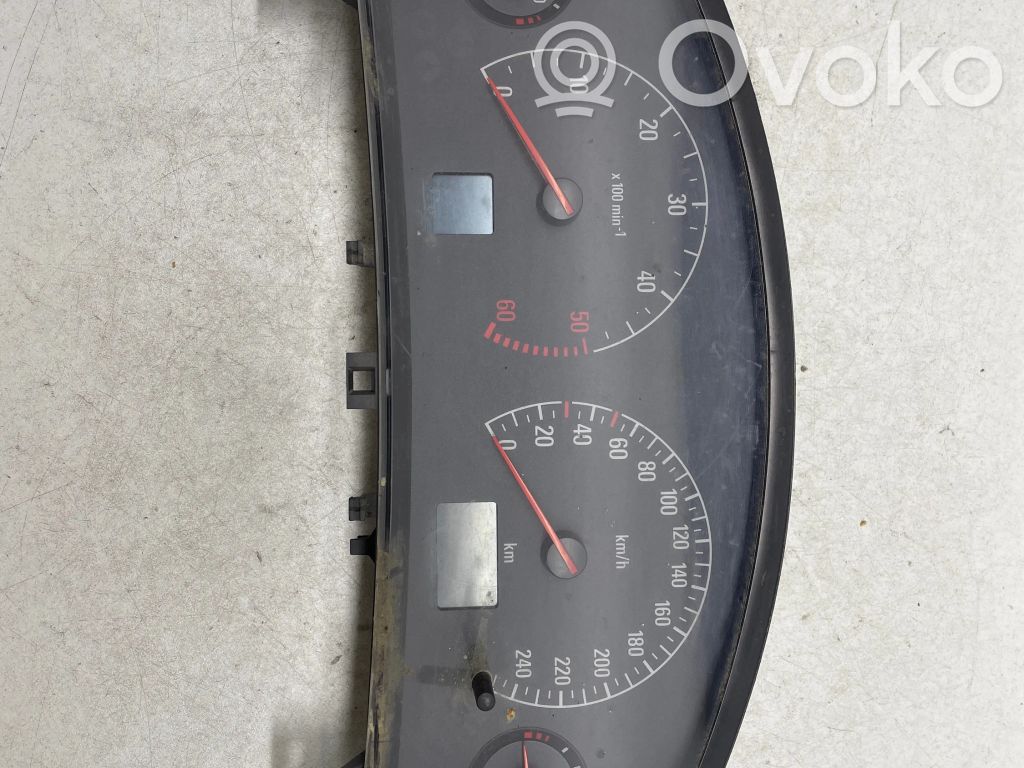 Opel Vectra C Speedometer (instrument cluster) 