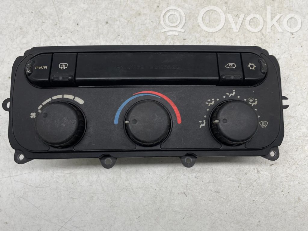 Chrysler Voyager Climate control unit 