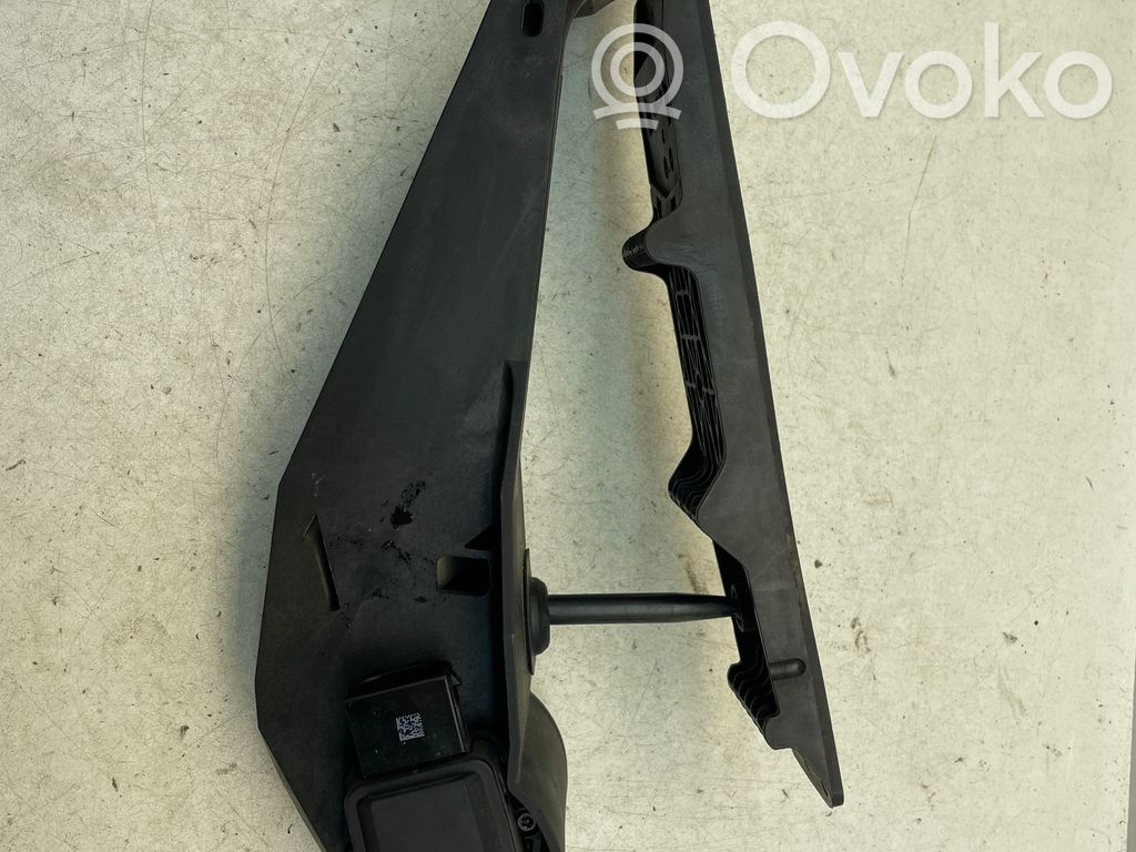Accelerator throttle pedal   6772645,25916010,241106