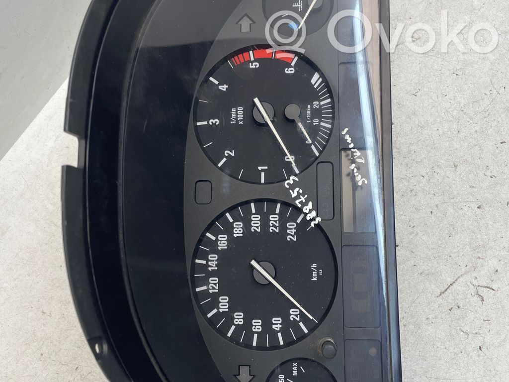 BMW 5 E39 Speedometer (instrument cluster) 