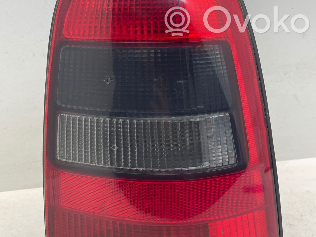 Opel Vectra B Luci posteriori 