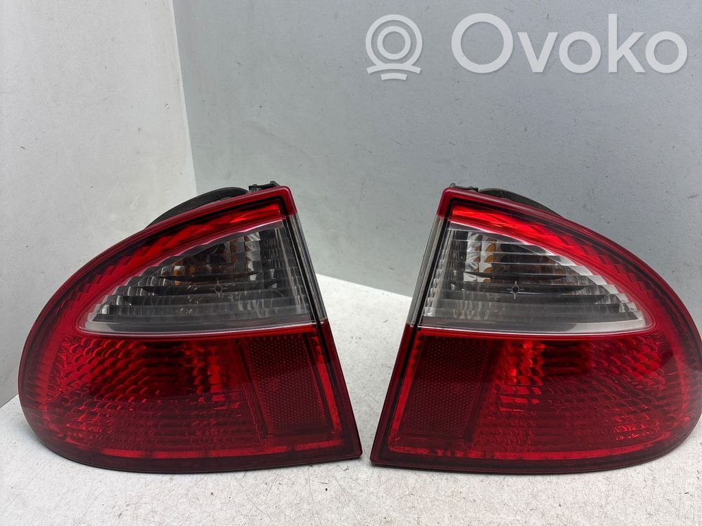 Seat Leon (1M) Aizmugurējais lukturis virsbūvē 
