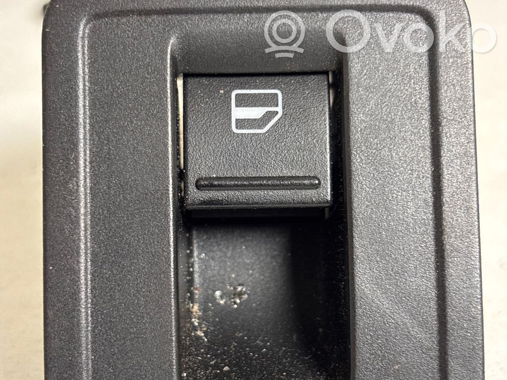 Volkswagen Caddy Electric window control switch 