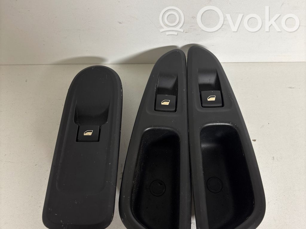 Peugeot 308 Electric window control switch 
