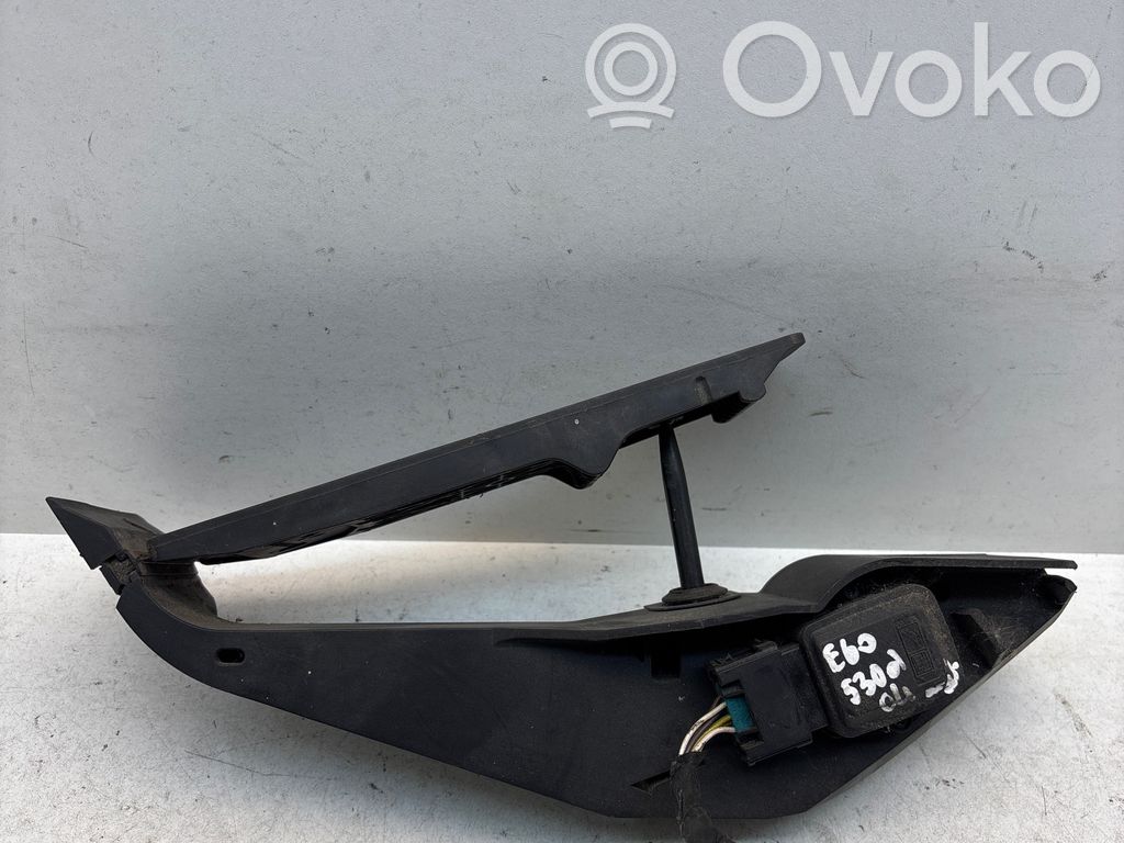 Accelerator throttle pedal   6762482,25916010,250703,2591601