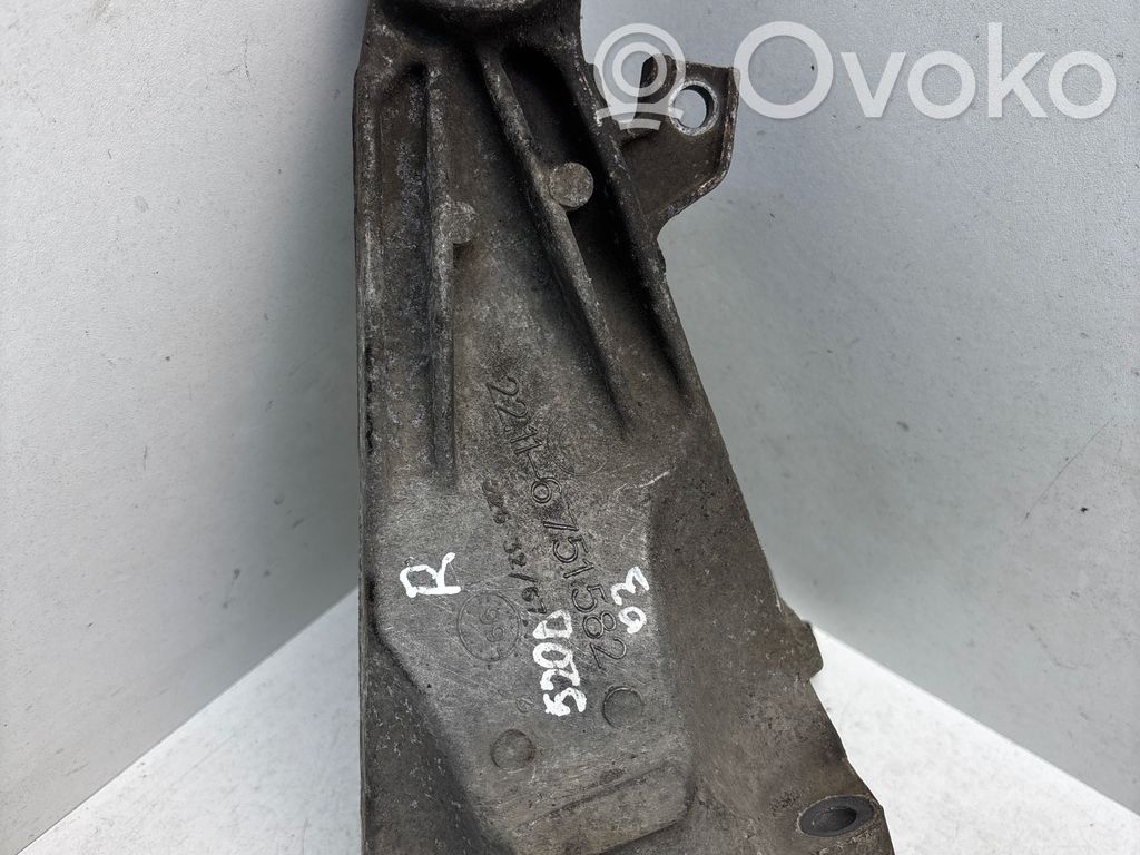 BMW 5 E39 Engine mounting bracket 
