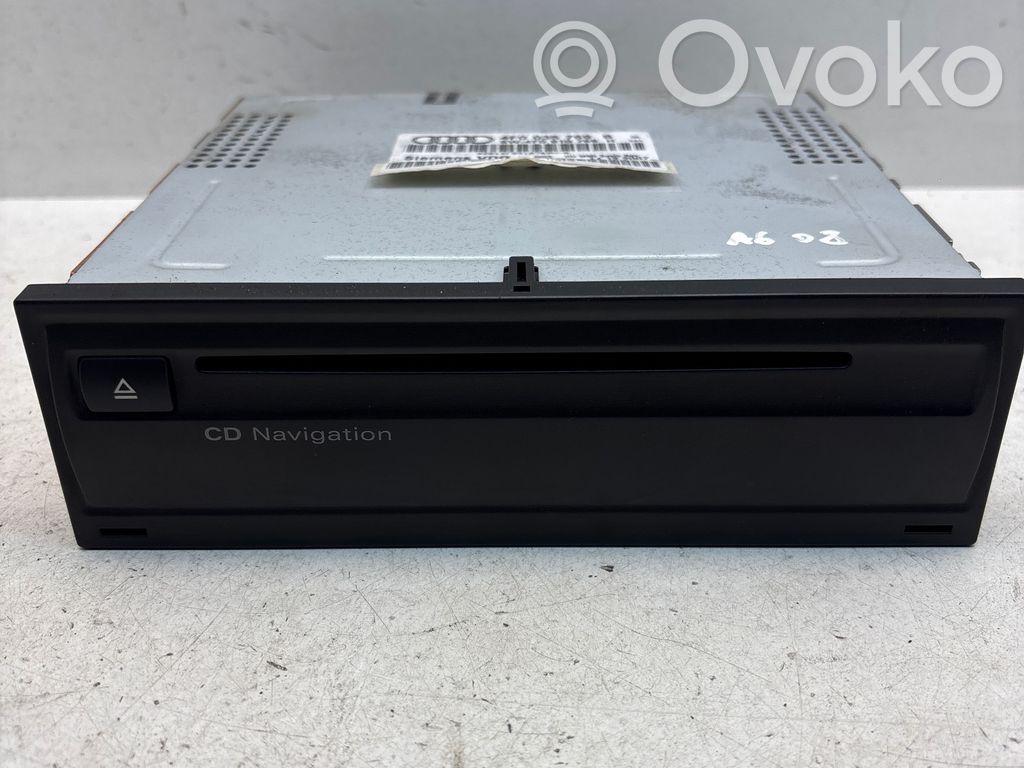 Stacja multimedialna GPS / CD / DVD   4F0035769B,4F0910769H,AUZ6Z3GSCC20671