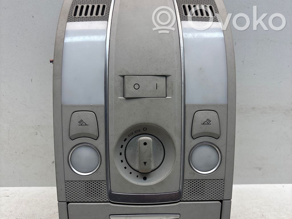 Audi A6 S6 C6 4F Luz del asiento delantero 